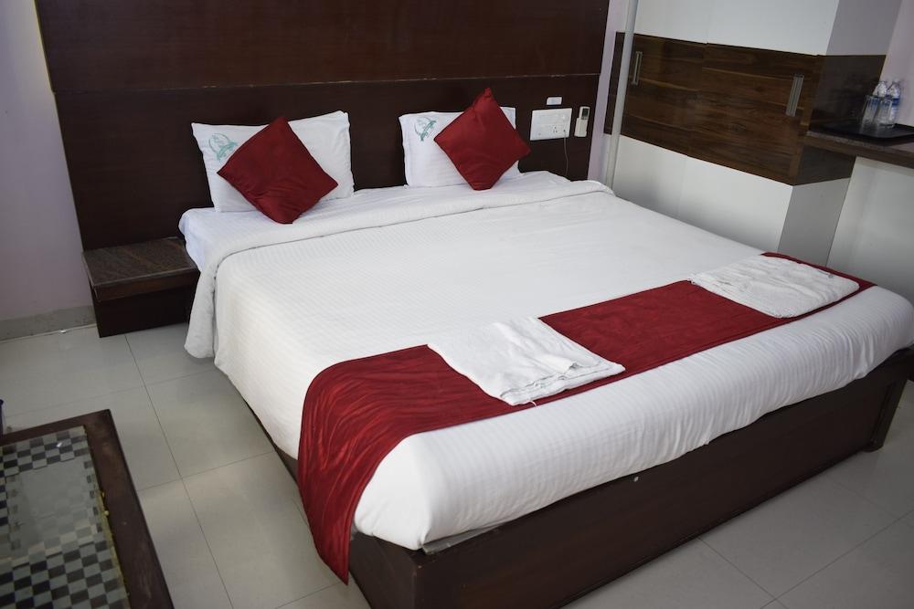 פונדיצ'רי Hotel Sumith Palace מראה חיצוני תמונה